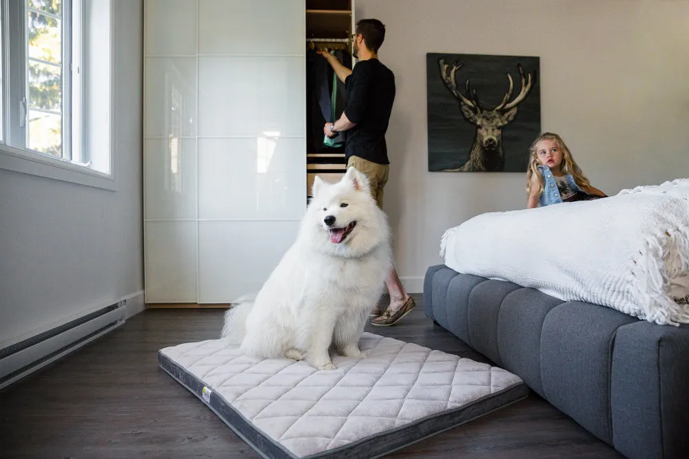 BeOneBreed Gray Diamond Pet Bed